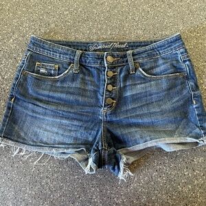 Universal Thread Dark Blue Button-Front Denim Shorts